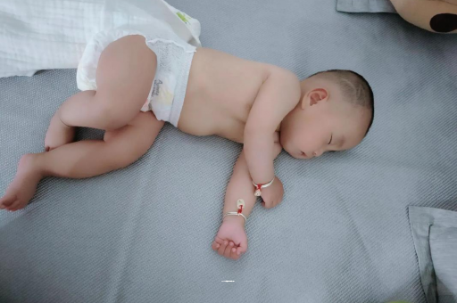 岑溪宝宝发烧可以喝牛奶吗